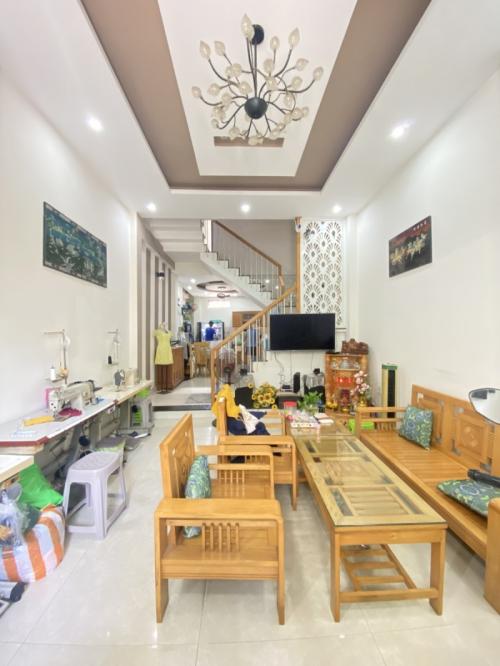 Mặt tiền KhuTênLửa Siêu Vip, 4 Tầng Mới Đẹp 80m2, Chỉ 10.2 Tỷ - Sở Hữu Ngay Bây Giờ!